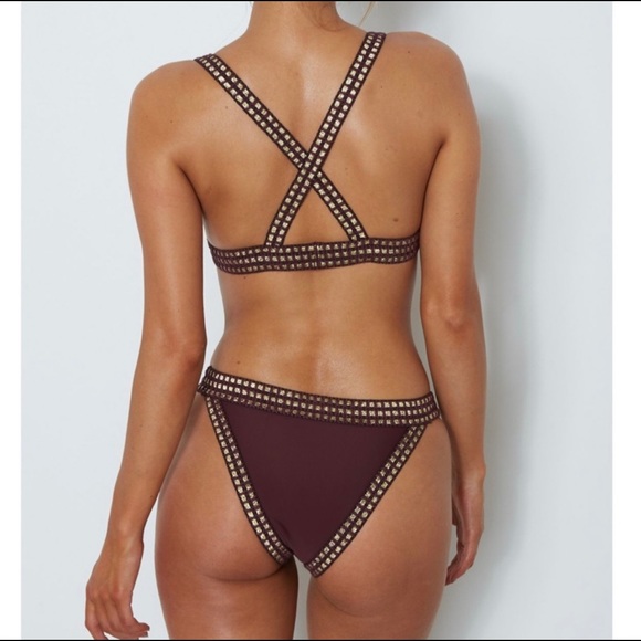 White fox Chi Chi bikini set - Picture 2 of 4